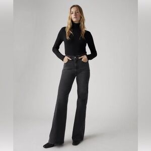 Levi's ribcage bell NWT 26x32